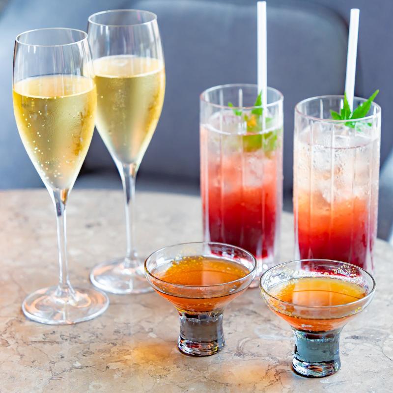 ジャヌ ラウンジ & ガーデンテラス／ジャヌ東京のオータムアフタヌーンティーの飲み物画像