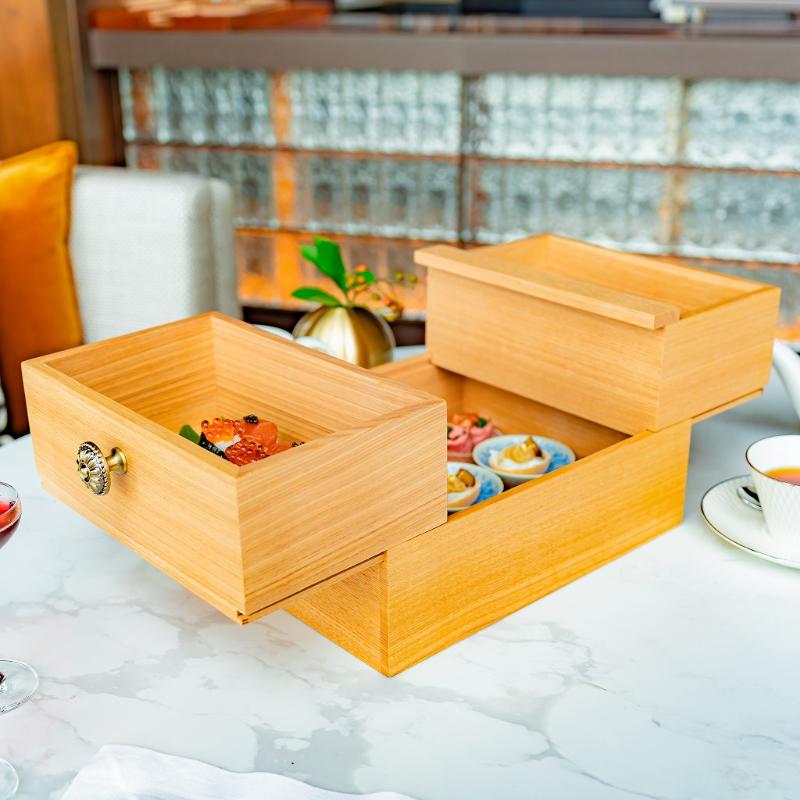 ビュメール／フェアモント東京のジャパニーズアフタヌーンティー "オータム"のスタンド画像