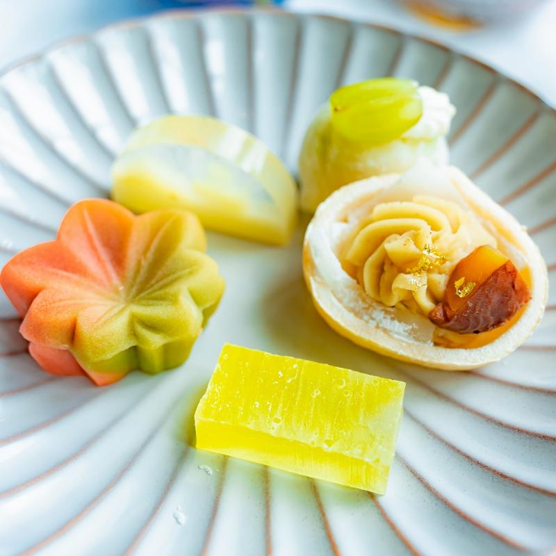 ビュメール／フェアモント東京のジャパニーズアフタヌーンティー "オータム"のスイーツ画像