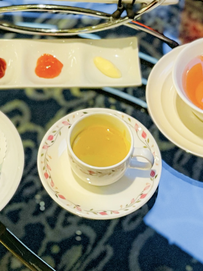 ロビーラウンジ フォンテーヌ／ロイヤルパークホテルのハロウィンアフタヌーンティーのセイボリー追加1画像