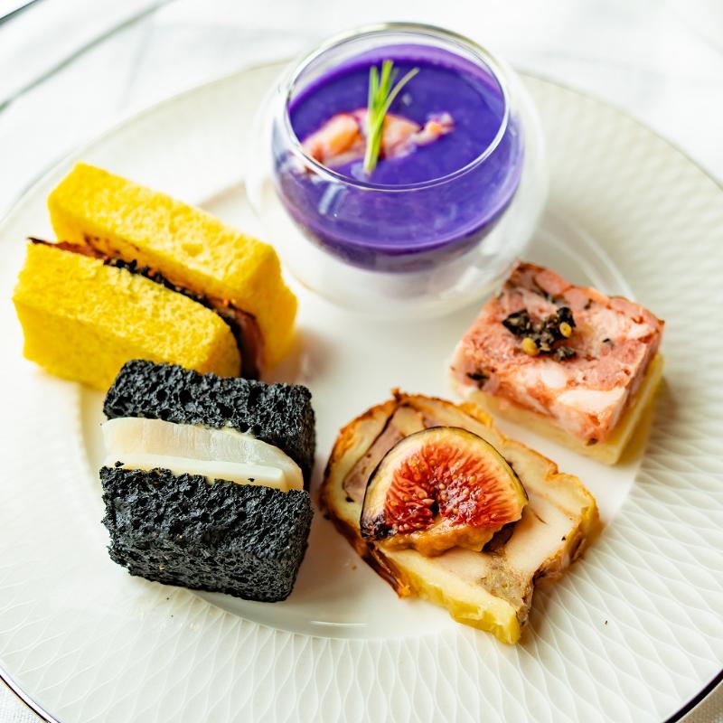 ビュメール／フェアモント東京のゴシックハロウィン アフタヌーンティーのセイボリー画像