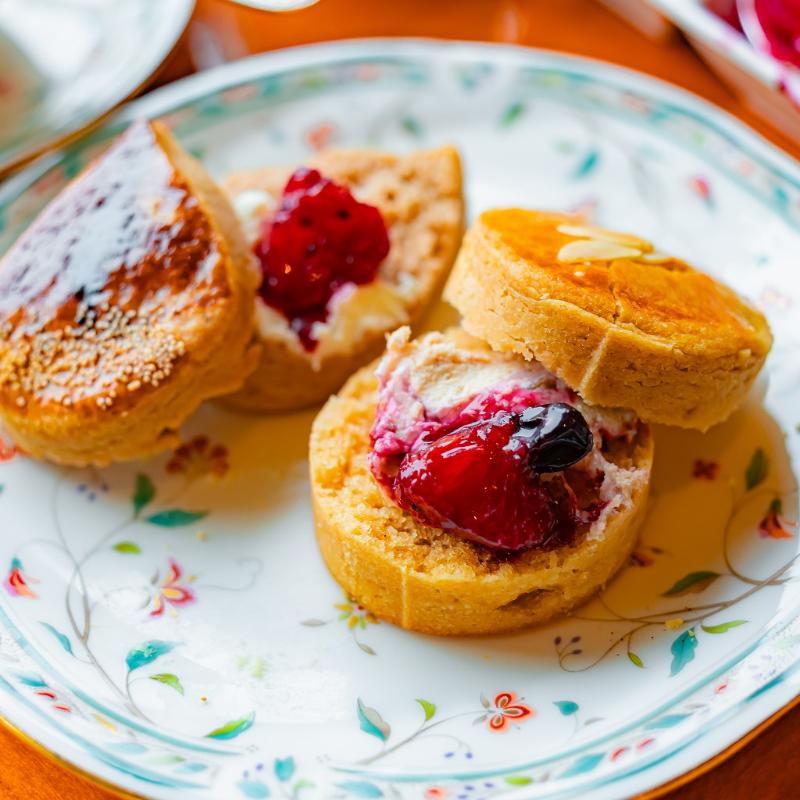 ロビーラウンジ ル・ジャルダン／ホテル椿山荘東京のハロウィンアフタヌーンティーのスコーン追加1画像