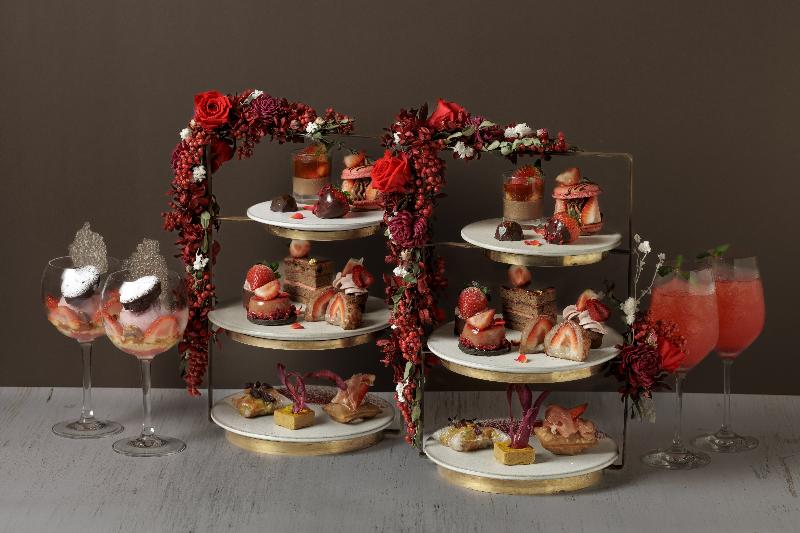 苺とチョコレートのアフタヌーンティーの画像1