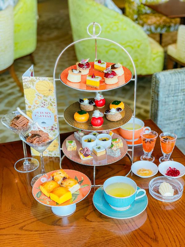 オリエンタルラウンジ／マンダリン オリエンタル 東京のオータムハーベスト アフタヌーンティーのスタンド画像