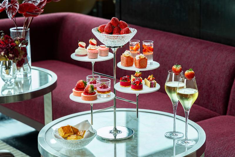 ストロベリー・リュクス アフタヌーンティー デラックスアフタヌーンティーの画像1