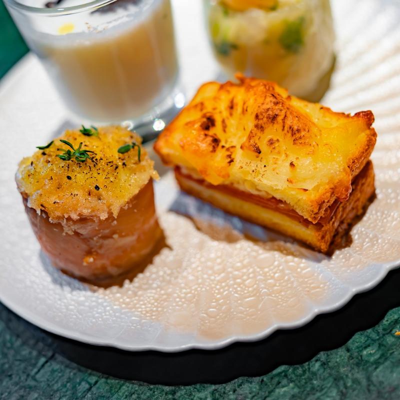 Constellation.のトランク型 Constellation. Afternoon Tea “Cristal Noël” ― 白と黄金の聖夜讃歌 ―のセイボリー追加1画像