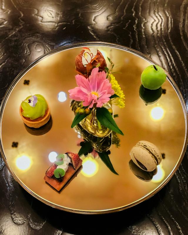 ザ リビングルーム／パークハイアット京都の秋のアフタヌーンティーのスタンドその他プレート1画像