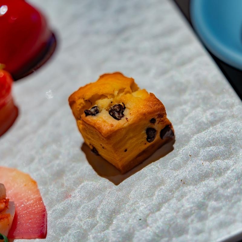 Restaurant＆Bar TIDE TABLE Shiomi／東京ベイ潮見プリンスホテルのいちごアフタヌーンティー～Strawberry Symphony～のスコーン画像