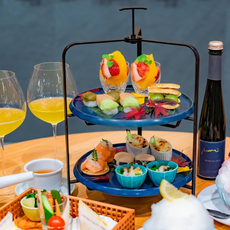 LEXUS MEETS... "HIBIYA"のAFTERNOON TEA with MORIZO TEAのスタンド画像