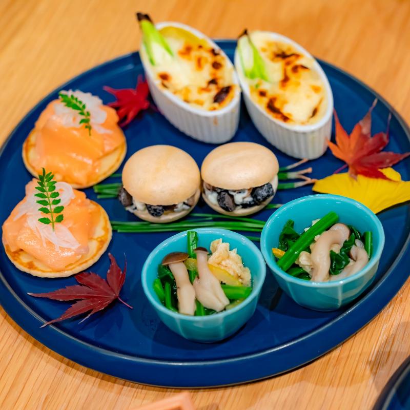 LEXUS MEETS... "HIBIYA"のAFTERNOON TEA with MORIZO TEAのスタンド2段目画像