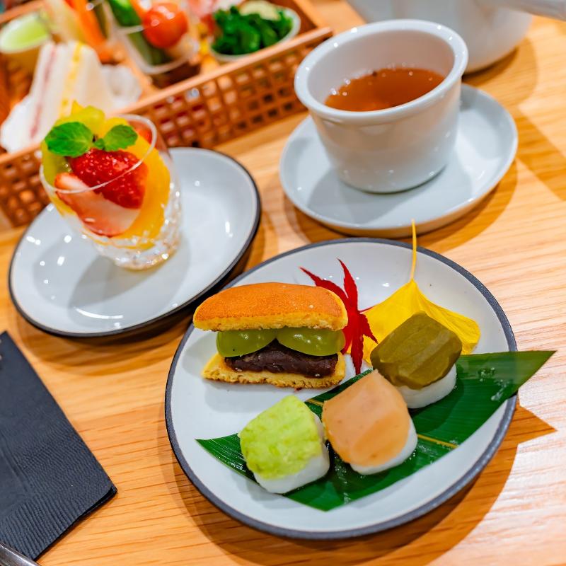 LEXUS MEETS... "HIBIYA"のAFTERNOON TEA with MORIZO TEAのスイーツ画像