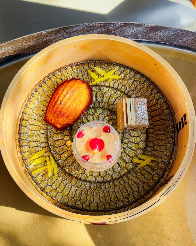 THE GARDEN BAR／HOTEL THE MITSUI KYOTOの京丹波栗アフタヌーンティーのスタンド2段目画像