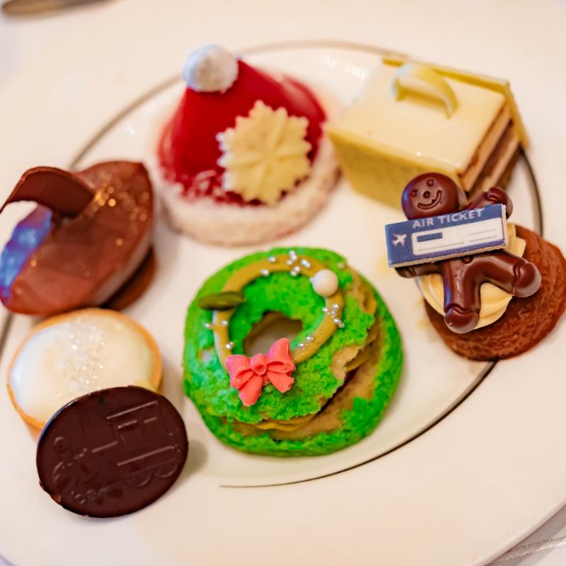 ザ・ロビー／ザ・ペニンシュラ東京のフェスティブアフタヌーンティーのスイーツ画像