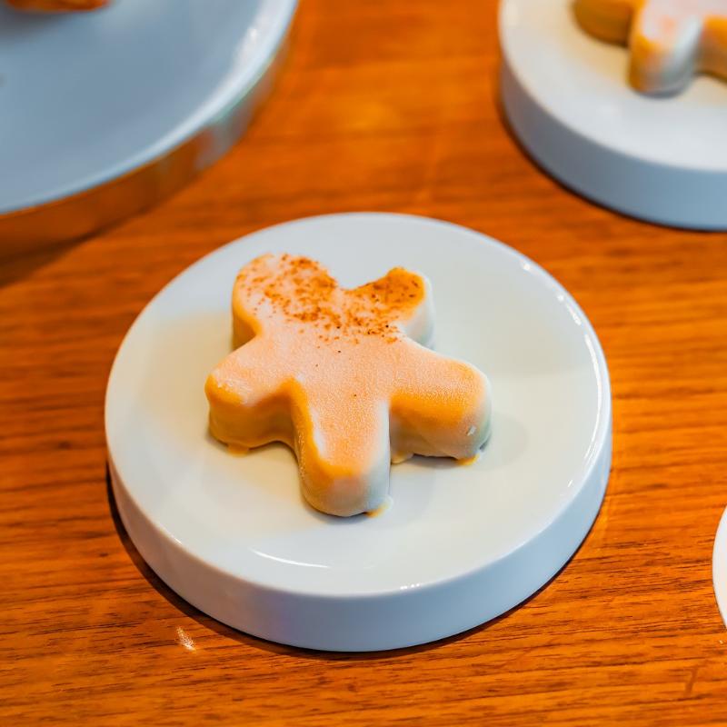 ザ ラウンジ／フォーシーズンズホテル東京大手町のフェスティブアフタヌーンティーのスタンドその他プレート1画像