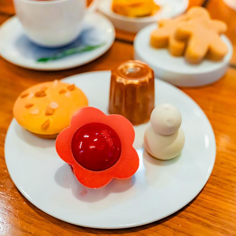 ザ ラウンジ／フォーシーズンズホテル東京大手町のフェスティブアフタヌーンティーのスイーツ画像