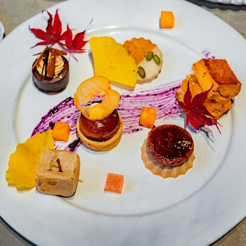 ASAKO IWAYANAGI SALON DE THÉのAFTERNOON TEAのスタンド1段目画像