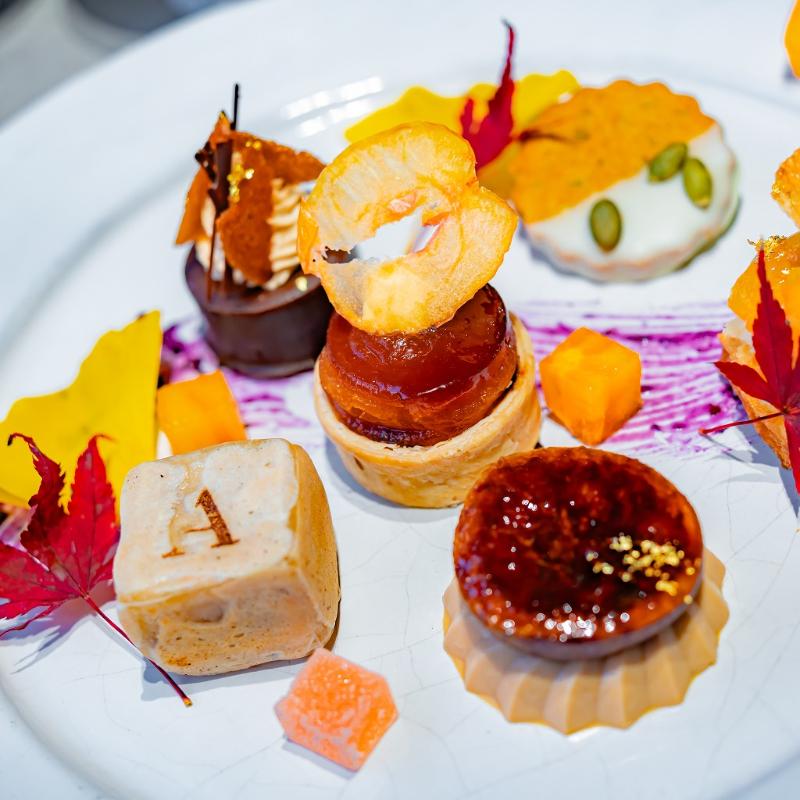 ASAKO IWAYANAGI SALON DE THÉのAFTERNOON TEAのスイーツ画像