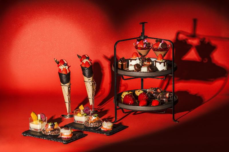 いちごバレンタインアフタヌーンティー～Rouge et Noir～の画像1