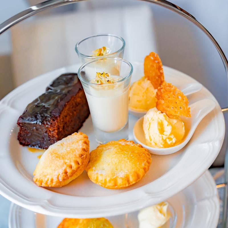 JURI’S TEA ROOMのジュリスフルアフタヌーンティーのスタンド1段目画像