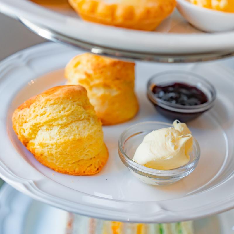 JURI’S TEA ROOMのジュリスフルアフタヌーンティーのスタンド2段目画像