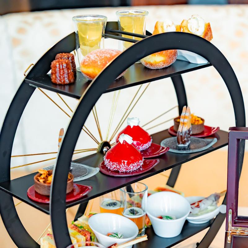 ザ・カハラ・ラウンジ／ザ・カハラ・ホテル＆リゾート横浜のクリスマスアフタヌーンティーのスタンド画像