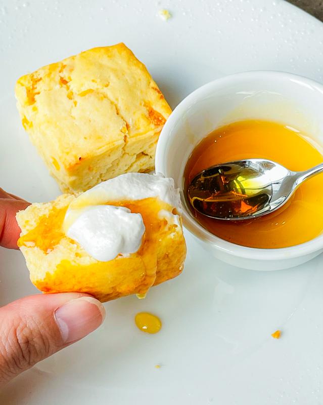 ジャヌ ラウンジ & ガーデンテラス／ジャヌ東京のクリスマスアフタヌーンティーのスコーン追加2画像