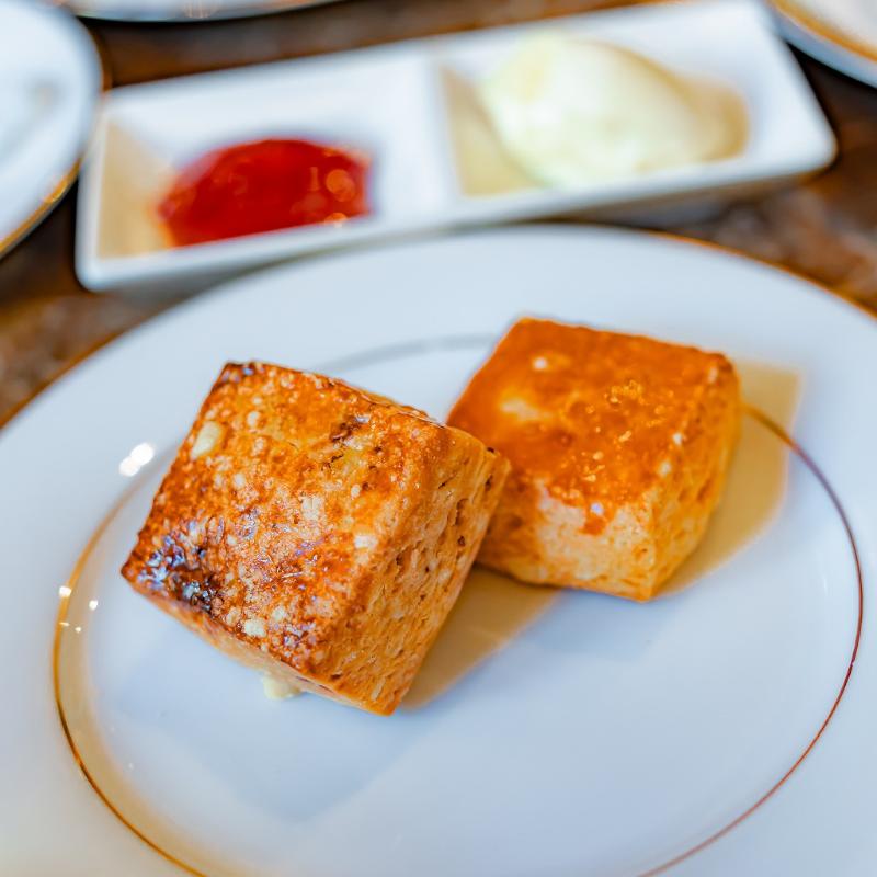 ロビーラウンジ　ラ・テラス／ホテルニューグランドの苺のアフタヌーンティーのスコーン画像