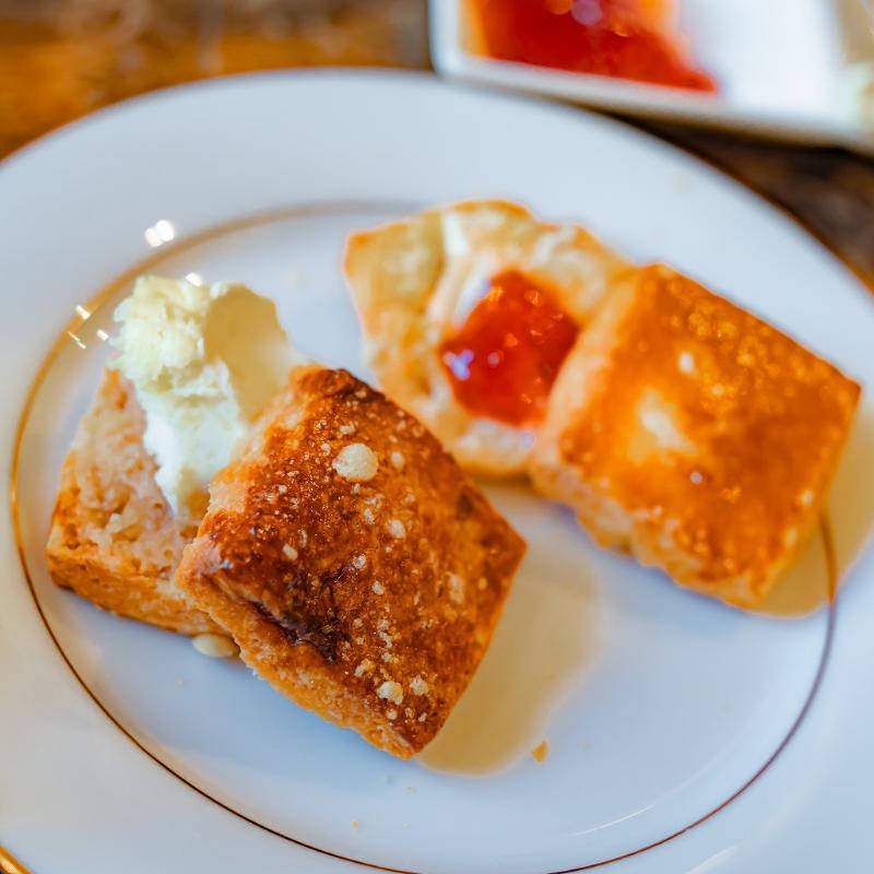 ロビーラウンジ　ラ・テラス／ホテルニューグランドの苺のアフタヌーンティーのスコーン追加1画像