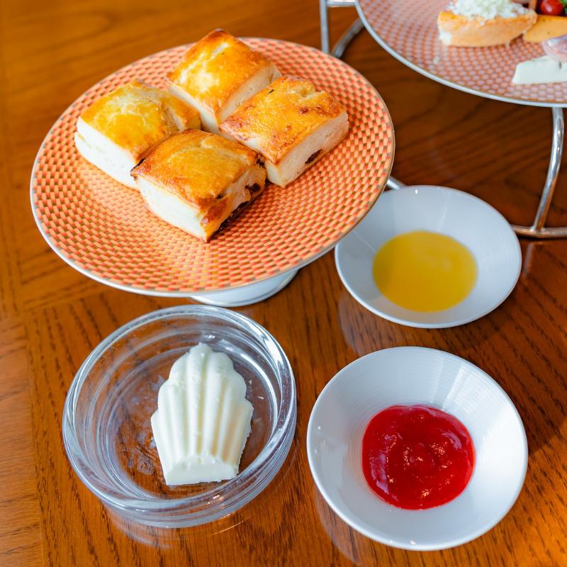 オリエンタルラウンジ／マンダリン オリエンタル 東京のクリスマスプレミアムアフタヌーンティーのスタンドその他プレート1画像