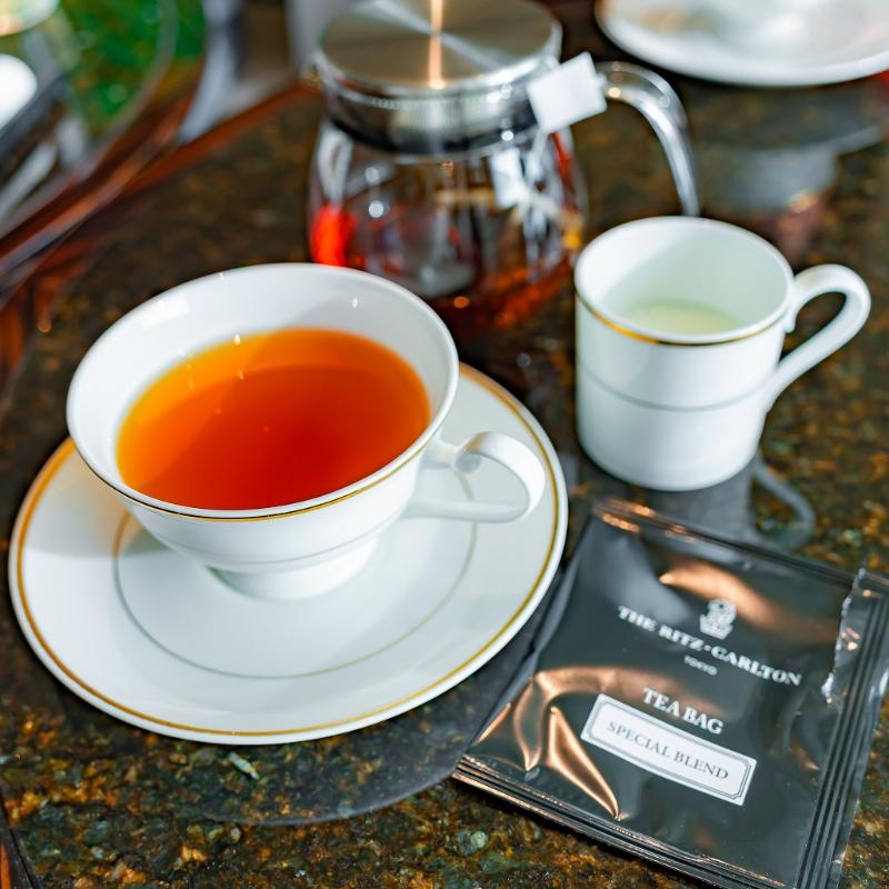 クラブラウンジ／ザ・リッツ・カールトン東京のフェスティブモーメンツアフタヌーンティーの飲み物画像