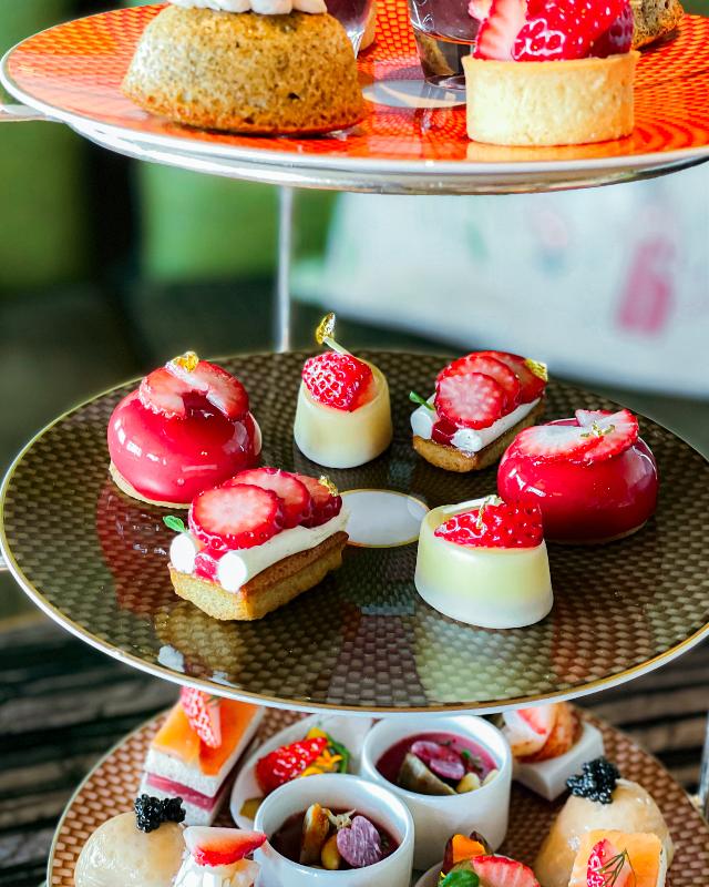 オリエンタルラウンジ／マンダリン オリエンタル 東京のストロベリーアフタヌーンティーのスタンド2段目画像
