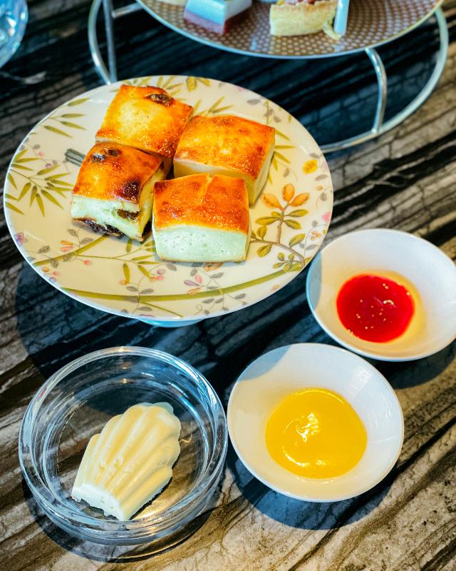 オリエンタルラウンジ／マンダリン オリエンタル 東京のストロベリーアフタヌーンティーのスタンドその他プレート1画像