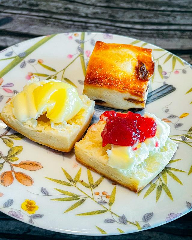 オリエンタルラウンジ／マンダリン オリエンタル 東京のストロベリーアフタヌーンティーのスコーン追加1画像