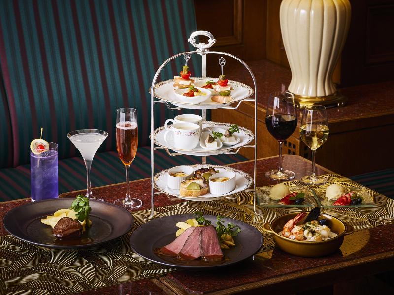 トワイライトアフタヌーンティー～3種の選べるメインディッシュとバーテンダーが贈る冬のおすすめカクテル10種～の画像1