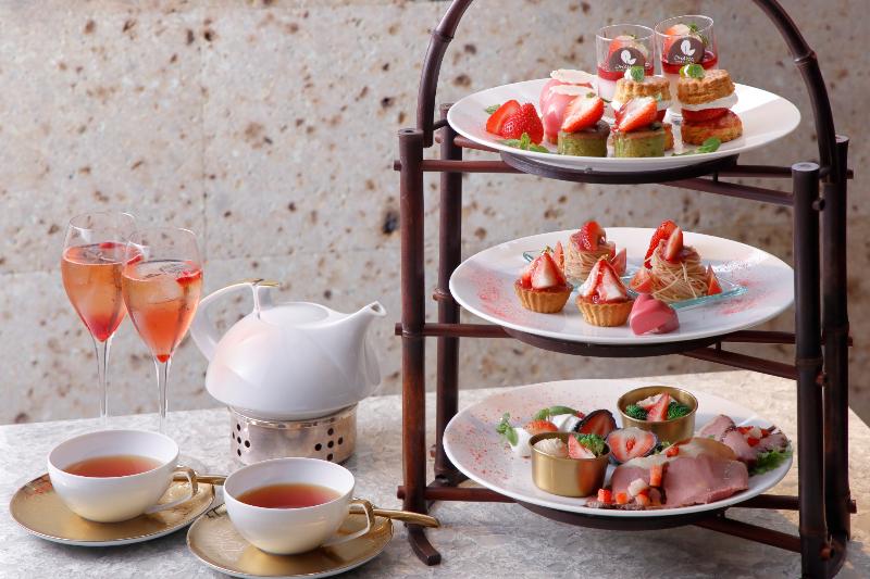 国産いちごのアフタヌーンティーの画像1