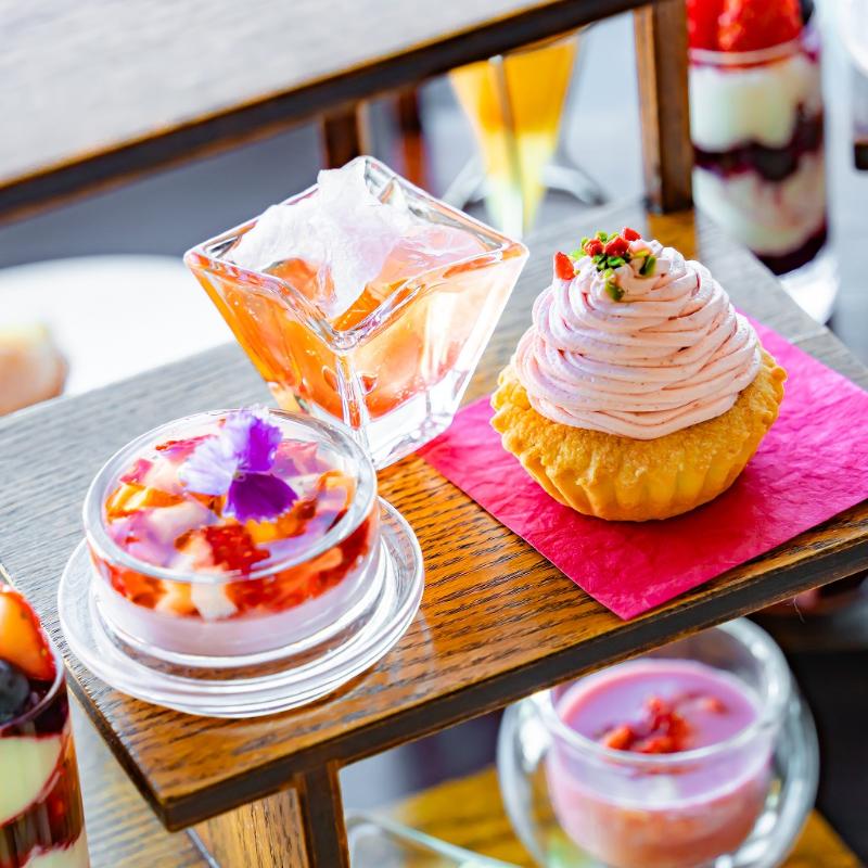 チャイナシャドー／ストリングスホテル東京インターコンチネンタルのストロベリーチャイニーズアフタヌーンティーのスタンド1段目画像