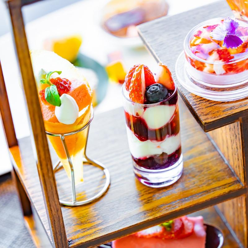 チャイナシャドー／ストリングスホテル東京インターコンチネンタルのストロベリーチャイニーズアフタヌーンティーのスタンド2段目画像