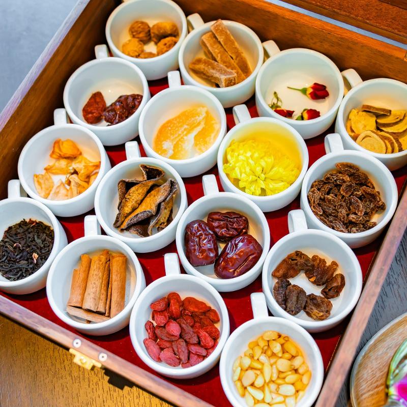 チャイナシャドー／ストリングスホテル東京インターコンチネンタルのストロベリーチャイニーズアフタヌーンティーの飲み物追加2画像