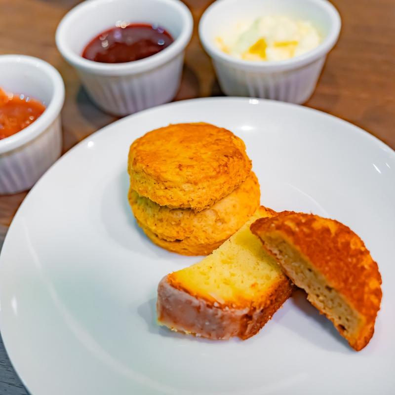 ルヴァンのアフタヌーンティーセットのスコーン画像