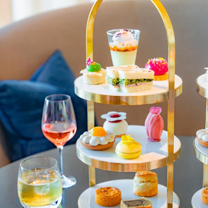 ザ ラウンジ／フォーシーズンズホテル東京大手町のウィンターストロベリーアフタヌーンティーのスタンド画像