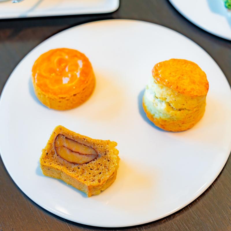 ザ ラウンジ／フォーシーズンズホテル東京大手町のウィンターストロベリーアフタヌーンティーのスタンド3段目画像