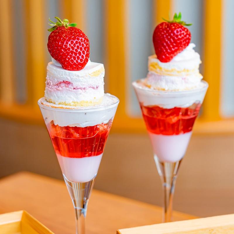 バーラウンジ シルバ／ヒルトン東京ベイのストロベリーアフタヌーンティーのスタンドその他プレート2画像