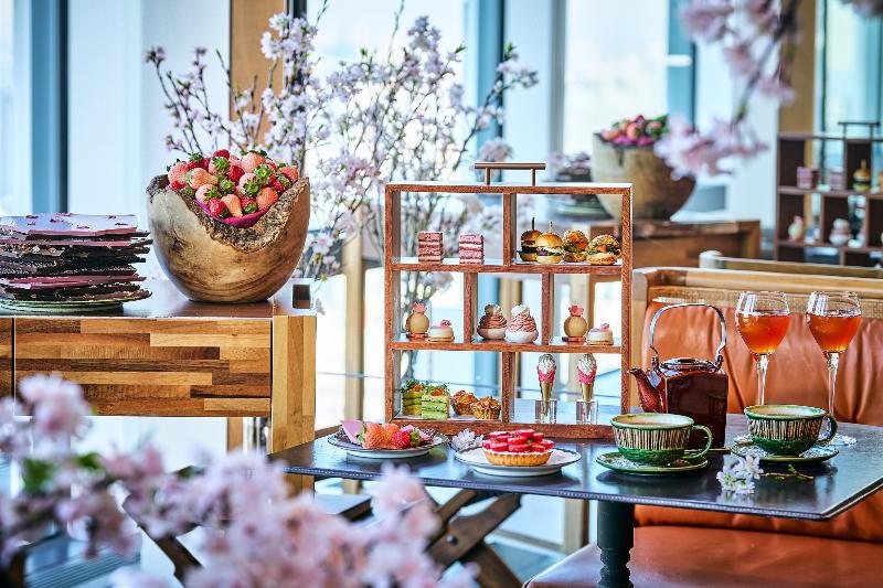 桜ストロベリーアフタヌーンティの画像1