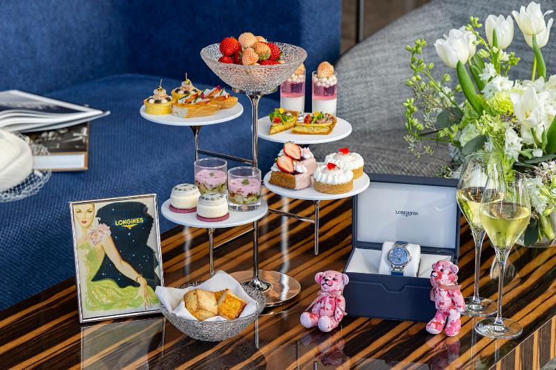 桜ストロベリーアフタヌーンティー with ロンジン デラックスアフタヌーンティーの画像1