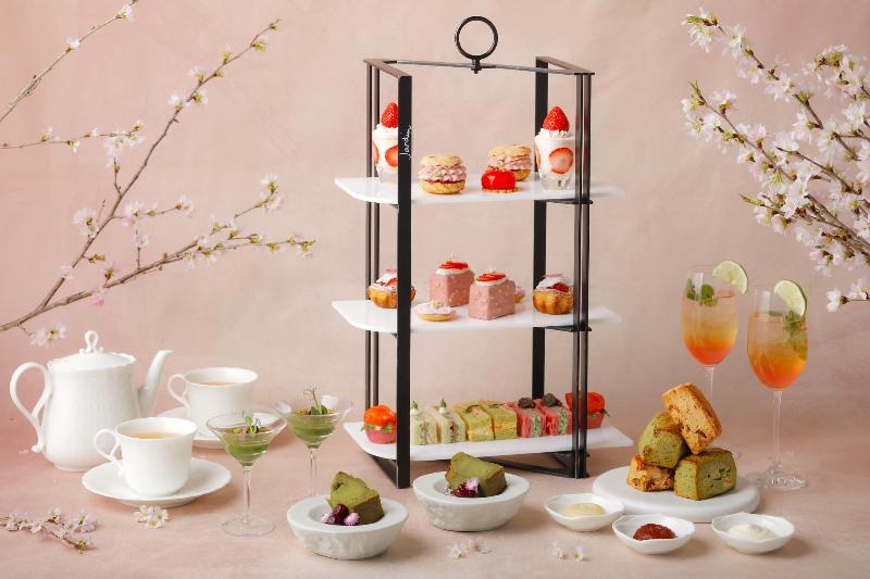 桜舞うストロベリーアフタヌーンティーの画像1