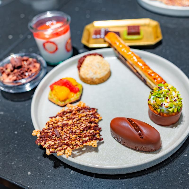 ル・ショコラ・アラン・デュカス 東京工房のル・グテのスイーツ画像