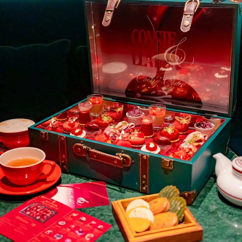 Constellation.のトランク型 Constellation. “Cherry Coded” Afternoon Tea ― 赤は、甘さだけの色ではない ―の画像1