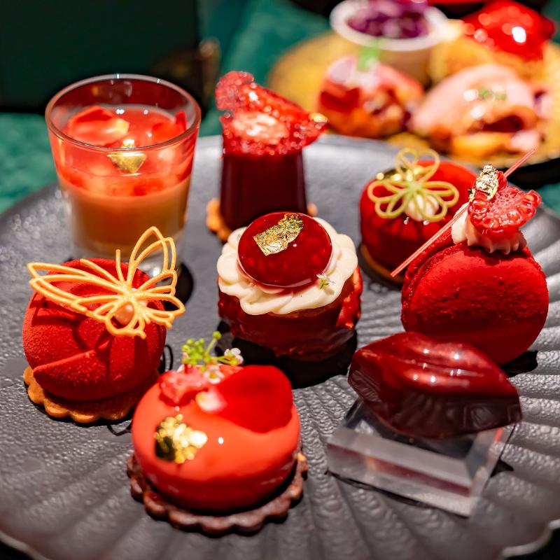 Constellation.のトランク型 Constellation. “Cherry Coded” Afternoon Tea ― 赤は、甘さだけの色ではない ―のスイーツ画像