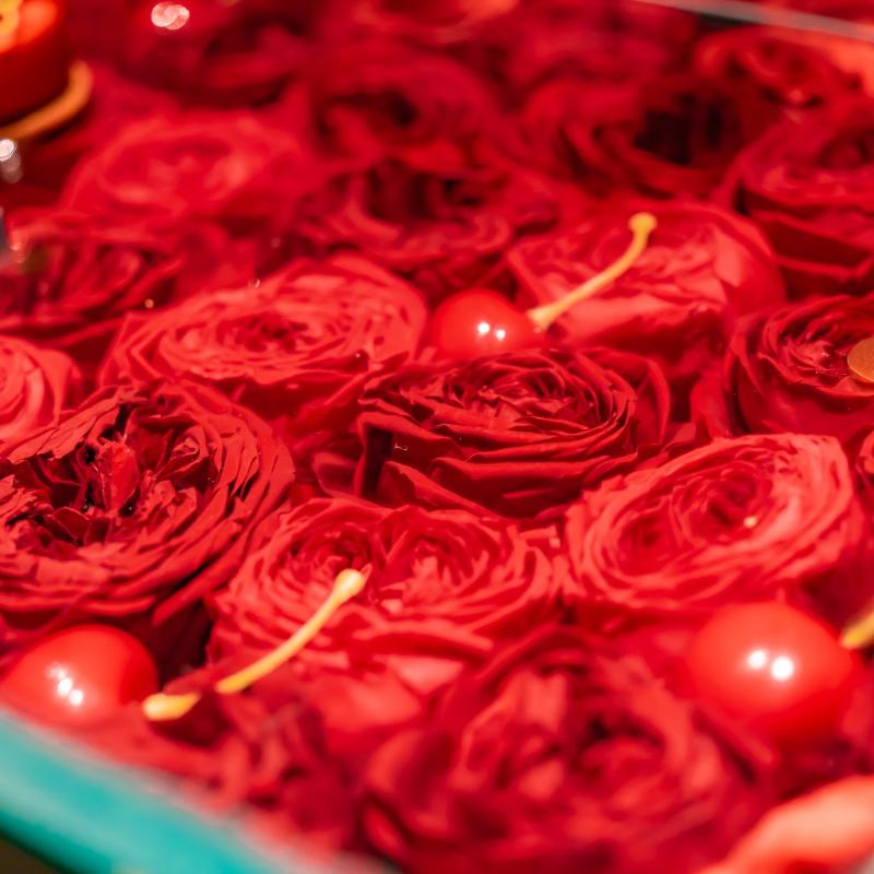 Constellation.のトランク型 Constellation. “Cherry Coded” Afternoon Tea ― 赤は、甘さだけの色ではない ―のあとがき2画像