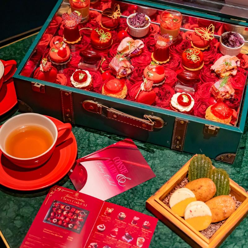Constellation.のトランク型 Constellation. “Cherry Coded” Afternoon Tea ― 赤は、甘さだけの色ではない ―のあとがき3画像